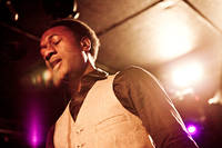 2011-04-16 - Aloe Blacc & The Grand Scheme från Debaser Strand, Stockholm
