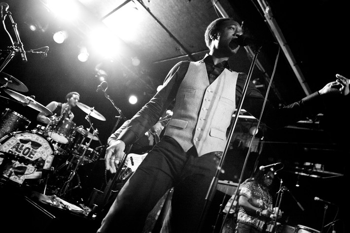 2011-04-16 - Aloe Blacc & The Grand Scheme från Debaser Strand, Stockholm