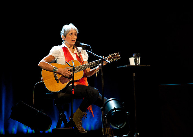 2011-04-17 - Joan Baez från Konserthuset, Göteborg