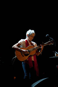 2011-04-17 - Joan Baez från Konserthuset, Göteborg