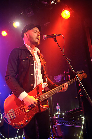 2011-04-17 - Friska Viljor från ISC Club, Bern