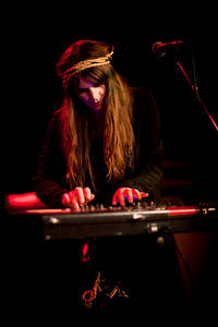 2011-05-06 - Jennie Abrahamson från Guitars, Umeå