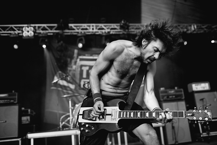 2011-05-27 - Truckfighters från Yeahfestivalen, Örebro