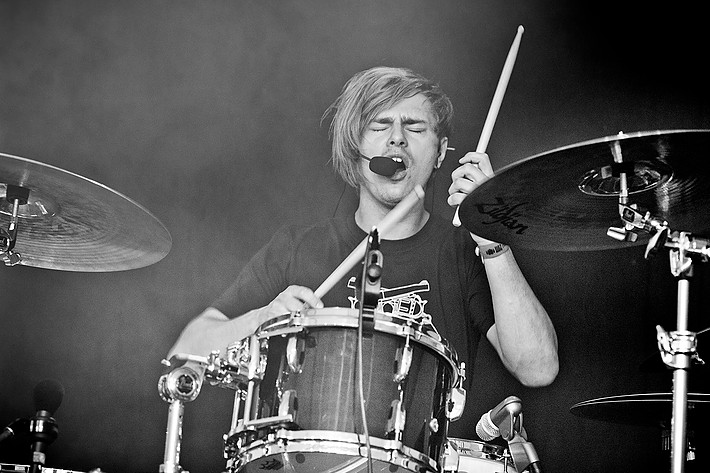 2011-06-16 - Burning libra från West Coast Riot, Göteborg