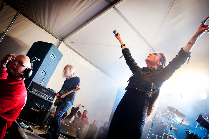 2011-06-17 - Amaranthe från Metaltown, Göteborg
