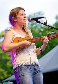 2011-06-21 - Basia Bulat från Woody West Limited Edition, Göteborg