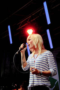 2011-06-30 - The Sounds från Peace & Love, Borlänge
