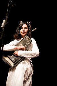 2011-06-30 - PJ Harvey från Roskildefestivalen, Roskilde