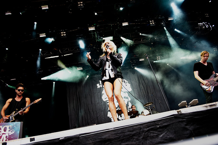 2011-07-01 - The Sounds från Peace & Love, Borlänge