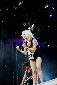 2011-07-01 - The Sounds från Peace & Love, Borlänge