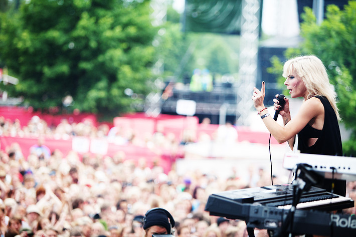 2011-07-01 - The Sounds från Peace & Love, Borlänge