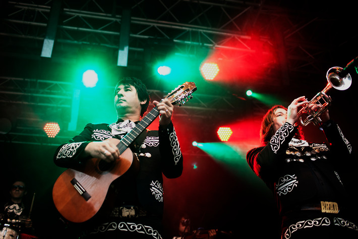 2011-07-02 - Mariachi el Bronx från Peace & Love, Borlänge