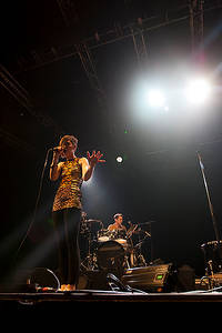 2011-07-02 - Yelle från Roskildefestivalen, Roskilde