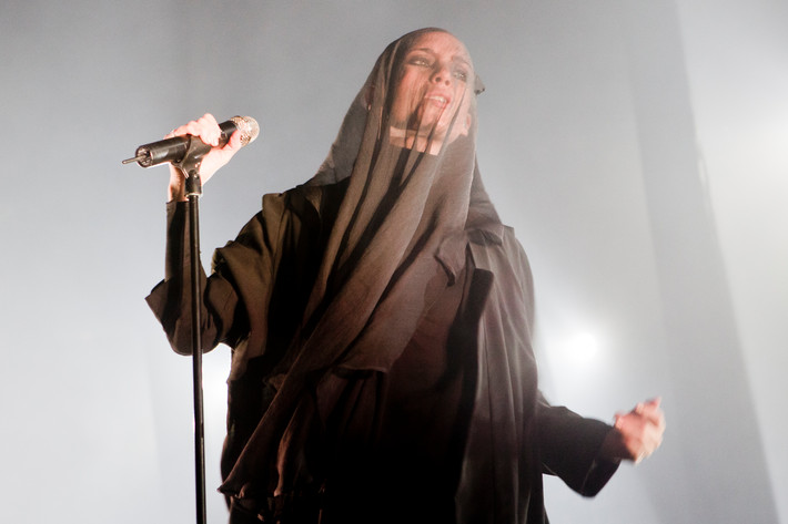 2011-07-01 - Lykke Li från Roskildefestivalen, Roskilde