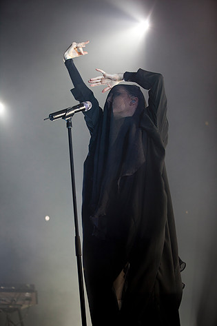 2011-07-01 - Lykke Li från Roskildefestivalen, Roskilde