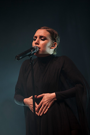 2011-07-01 - Lykke Li från Roskildefestivalen, Roskilde