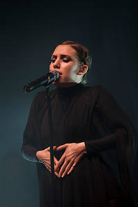 2011-07-01 - Lykke Li från Roskildefestivalen, Roskilde