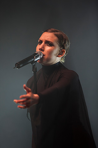 2011-07-01 - Lykke Li från Roskildefestivalen, Roskilde