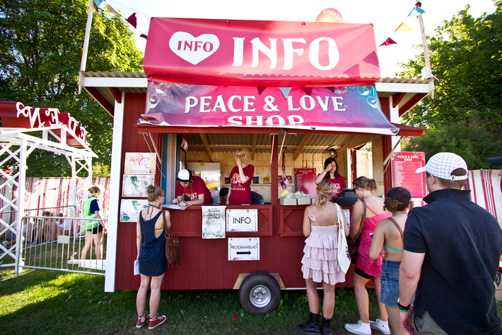 2011-07-02 - Områdesbilder från Peace & Love, Borlänge