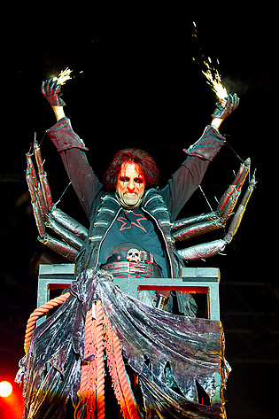 2011-07-07 - Alice Cooper från Getaway Rock, Gävle