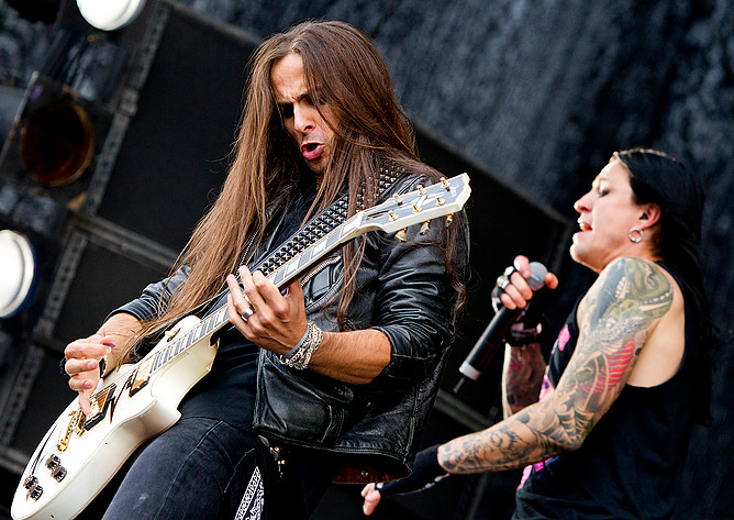 2011-07-08 - Hardcore Superstar från Getaway Rock, Gävle