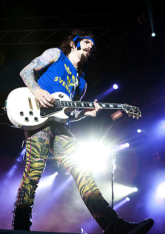 2011-07-08 - The Darkness från Getaway Rock, Gävle