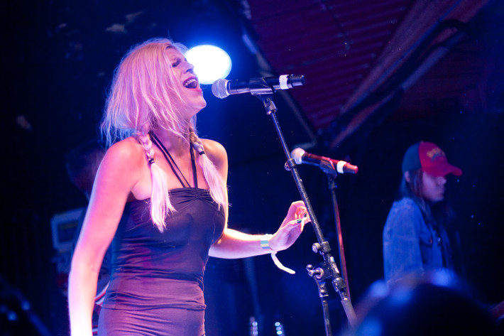 2011-07-14 - Kajsa Grytt från Hultsfredsfestivalen, Hultsfred