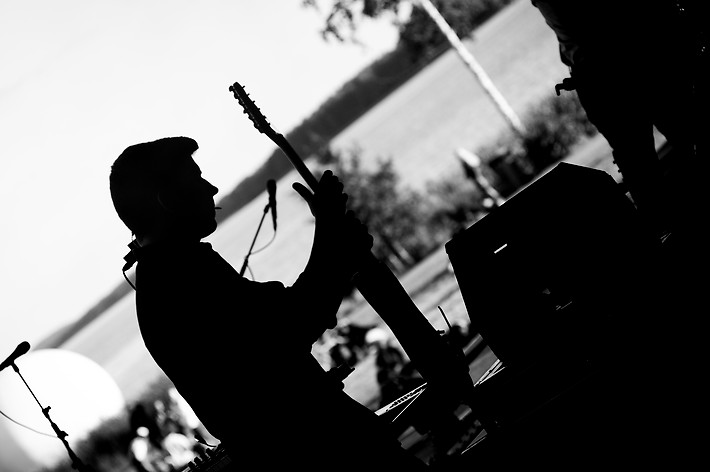 2011-07-16 - White Lies från Hultsfredsfestivalen, Hultsfred