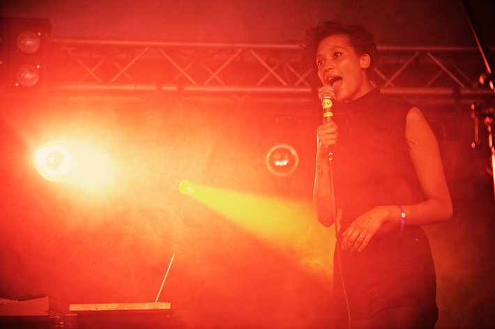 2011-07-28 - Icona Pop från Storsjöyran, Östersund