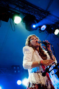 2011-07-28 - Niki & The Dove från Storsjöyran, Östersund