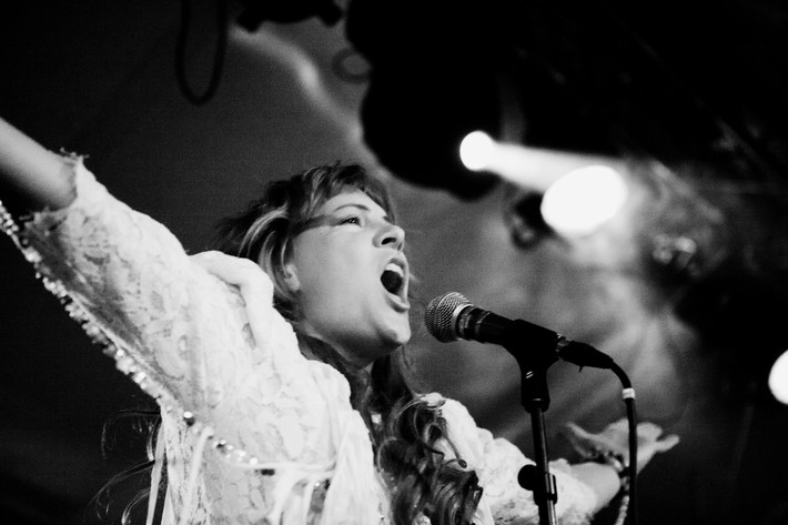 2011-07-28 - Niki & The Dove från Storsjöyran, Östersund