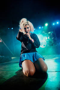 2011-07-30 - Marina and the Diamonds från Storsjöyran, Östersund