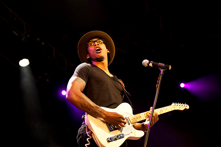 2011-07-30 - Raphael Saadiq från Storsjöyran, Östersund