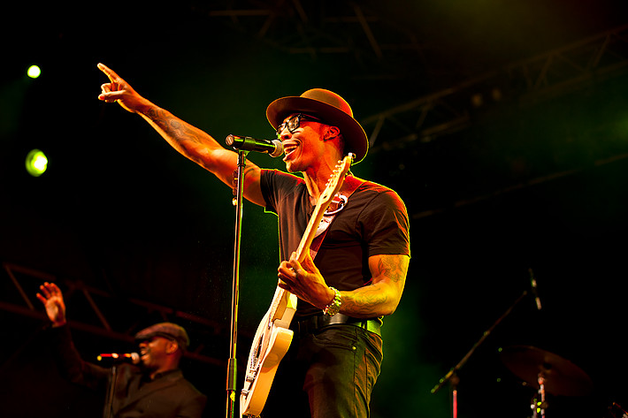 2011-07-30 - Raphael Saadiq från Storsjöyran, Östersund