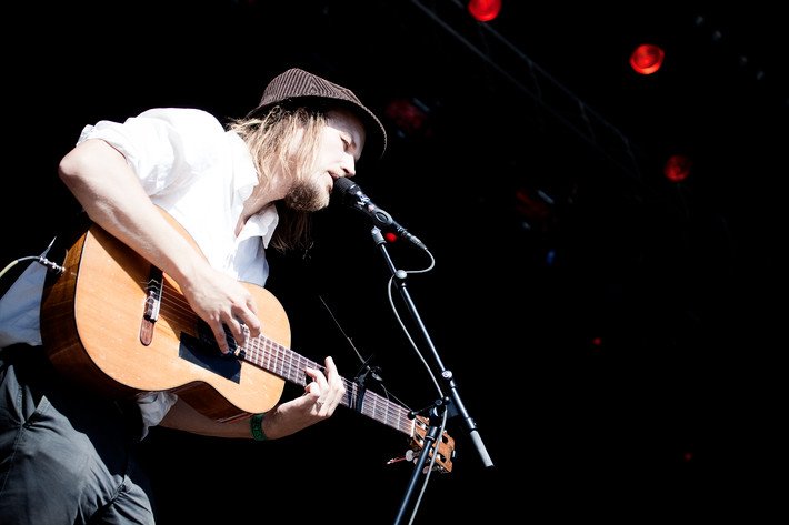 2011-08-12 - Christian Kjellvander från Way Out West, Göteborg