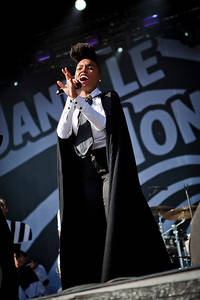 2011-08-12 - Janelle Monae från Way Out West, Göteborg