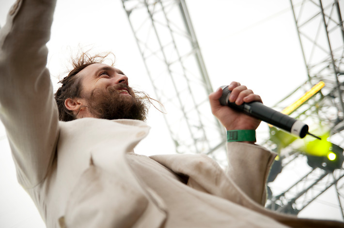 2011-08-12 - Edward Sharpe & The Magnetic Zeros från Way Out West, Göteborg