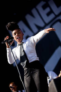 2011-08-12 - Janelle Monae från Way Out West, Göteborg