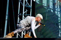 2011-08-12 - Robyn från Way Out West, Göteborg