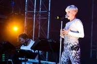 2011-08-12 - Robyn från Way Out West, Göteborg