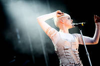 2011-08-12 - Robyn från Way Out West, Göteborg