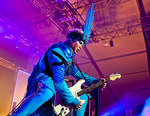 2011-08-12 - Empire Of The Sun från Way Out West, Göteborg