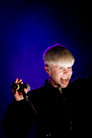 2011-08-19 - Robyn från Parkenfestivalen, Bodø