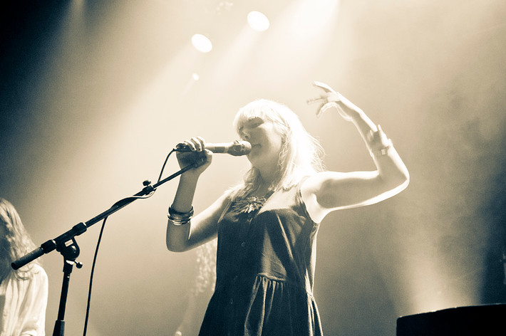 2011-08-26 - Austra från Debaser Medis, Stockholm