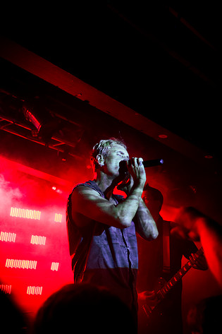 2011-08-27 - Front Line Assembly från Debaser Slussen, Stockholm