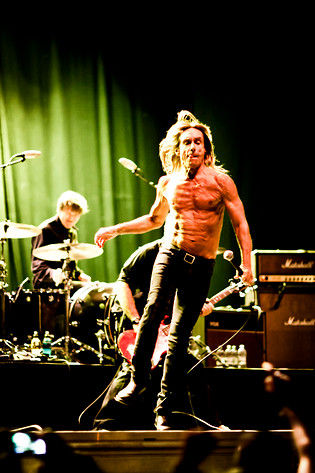 2011-08-20 - Iggy & The Stooges från Parkenfestivalen, Bodø