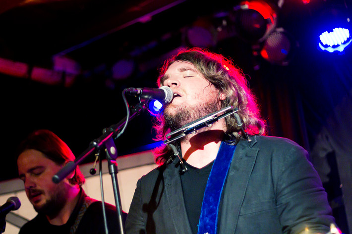 2011-09-21 - Israel Nash Gripka från Guitars, Umeå