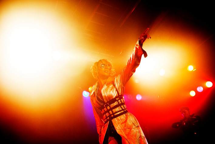 2011-10-03 - Keri Hilson från Brew House, Göteborg