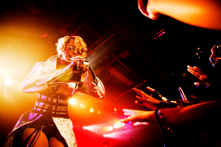 2011-10-03 - Keri Hilson från Brew House, Göteborg
