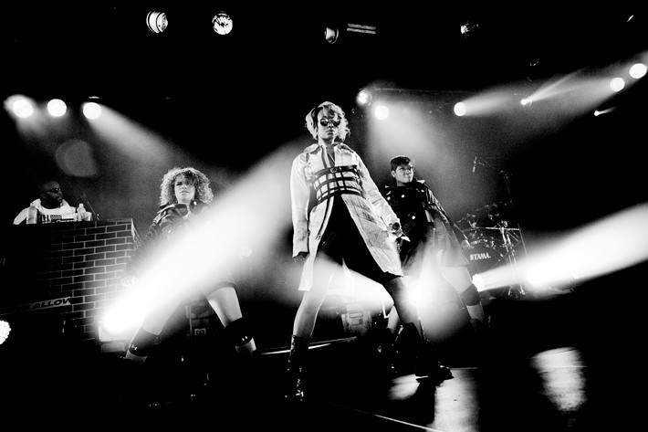 2011-10-03 - Keri Hilson från Brew House, Göteborg
